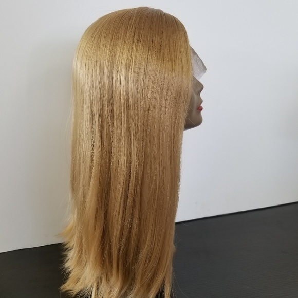 Strawberry blond synthetic lace front wig - Picture 4 of 7